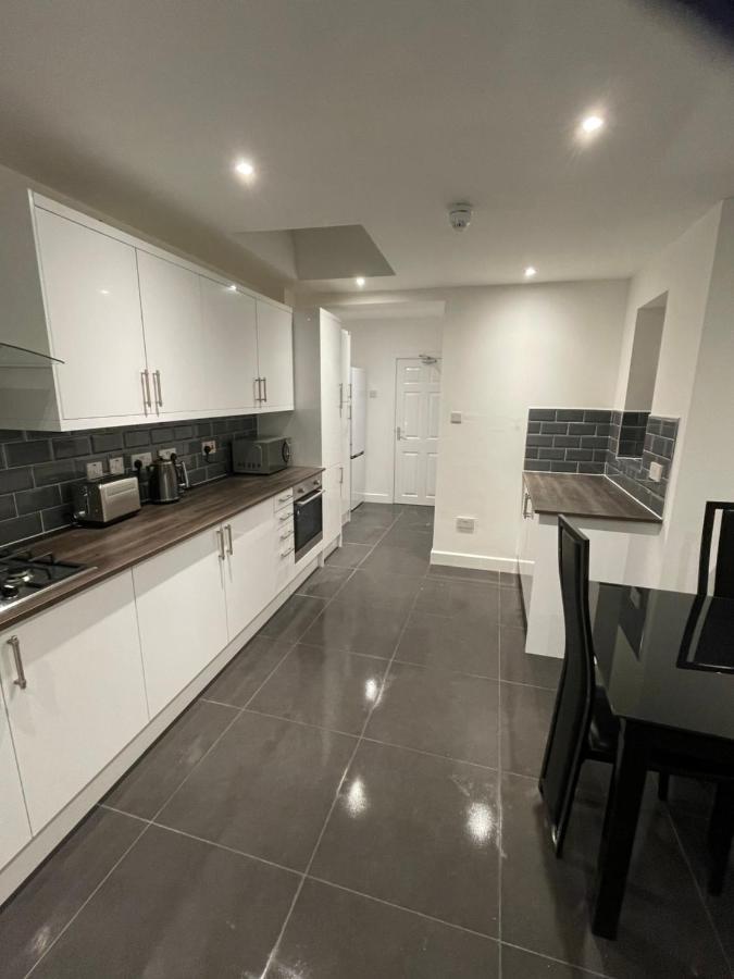 Vale Nky Apartment Rooms Londres Exterior foto